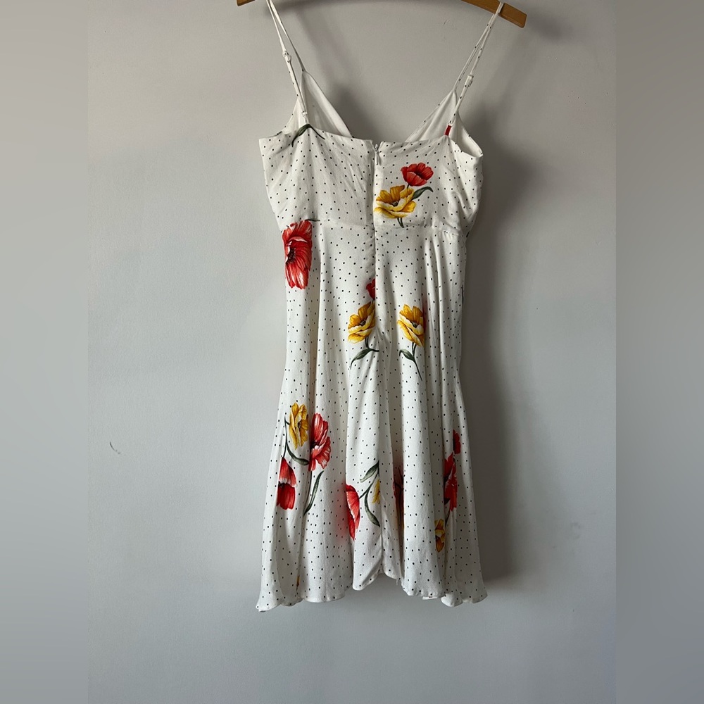 White floral dress - Picture 6 of 7